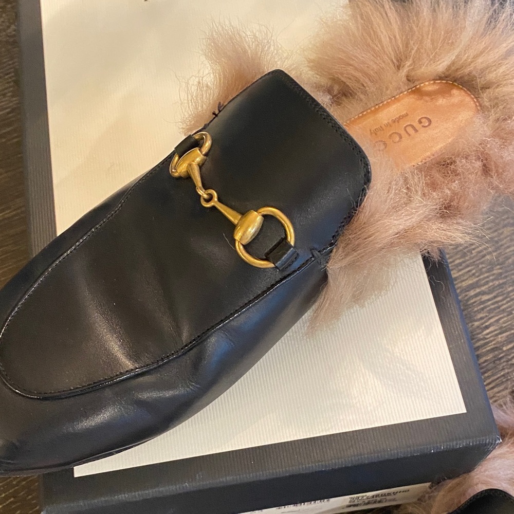 Gucci Black Leather Mules with Gold Horsebit and Fur Trim